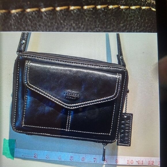 Black Italian designed shoulder bag - Picture 1 of 13